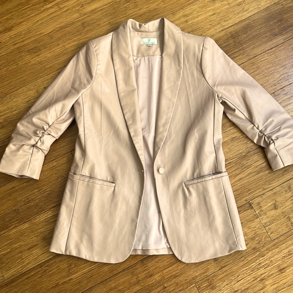 Light dust pink faux leather blazer